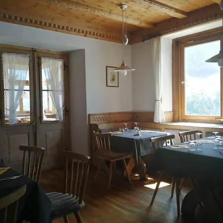 Gasthaus Weisskugel Herberg Mals